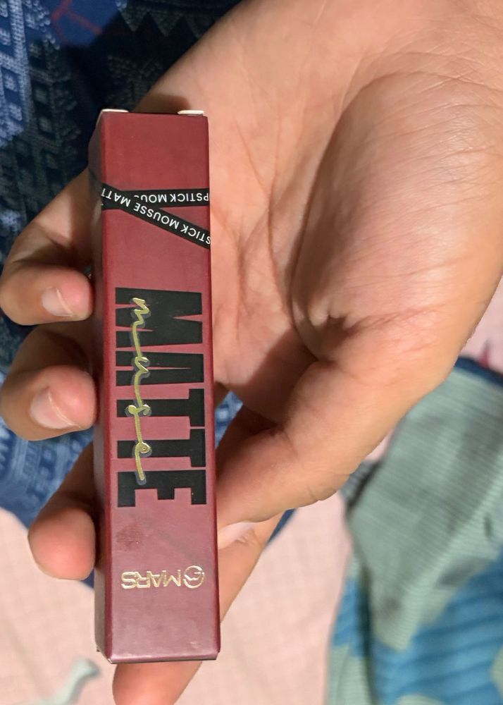 Matte Muse | Mousse Lipstick in shade show stopper