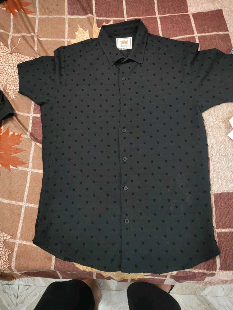 Stylish Black Textured Short Sleeve Shirt