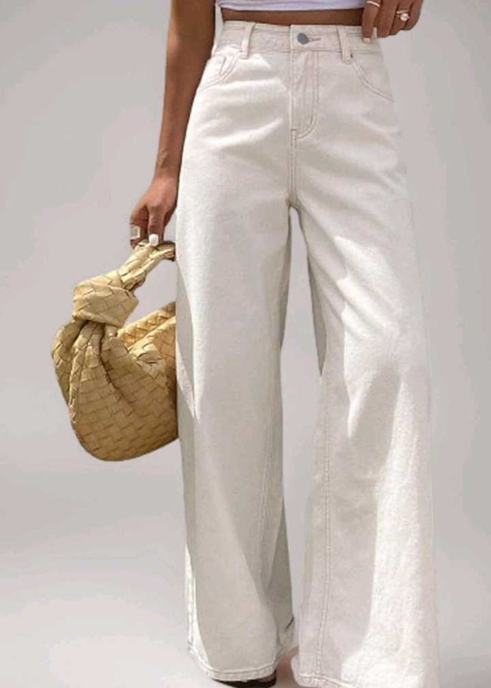 Wide Leg Jeans - Stylish &amp; Comfortable