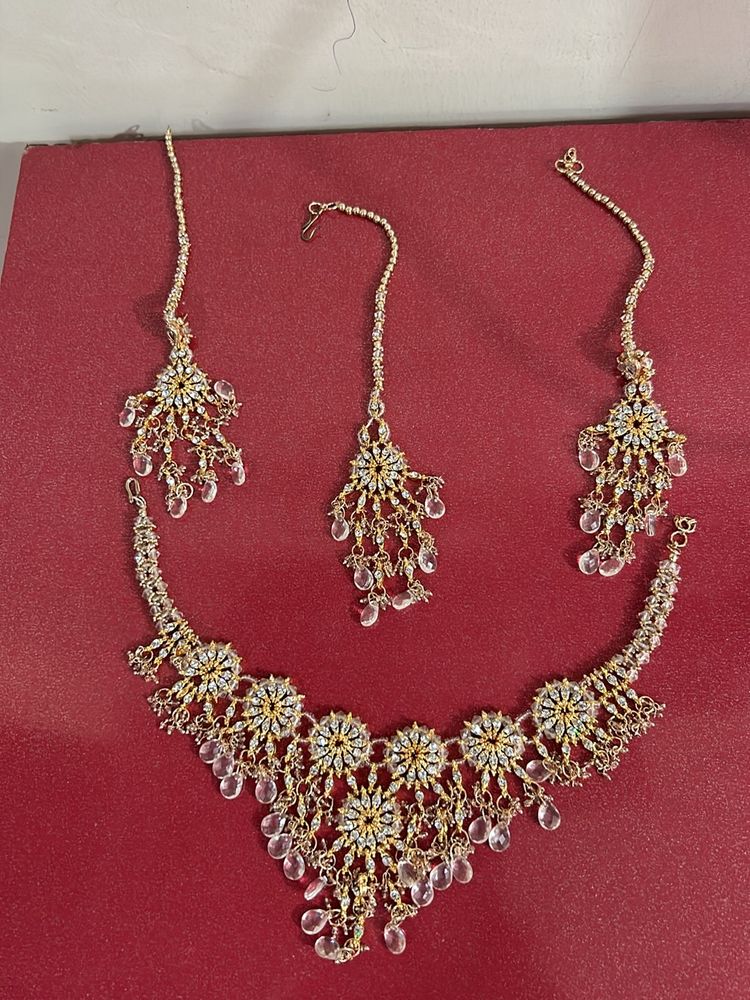 New Golden Set With Mang Tika Earrings