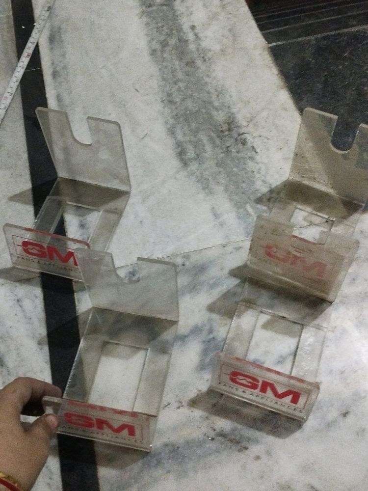 Multiuse Plastic Stands 4