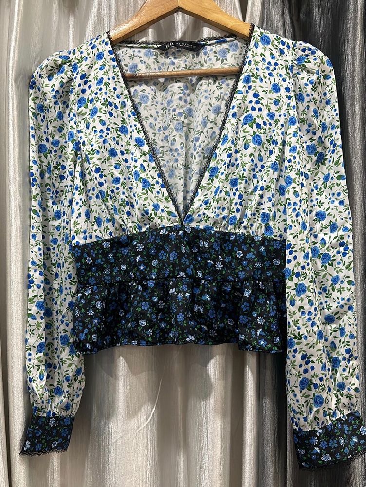Zara Floral Print V-Neck Top