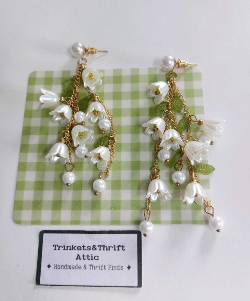 White Bell Flower Pearl Drop Earrings