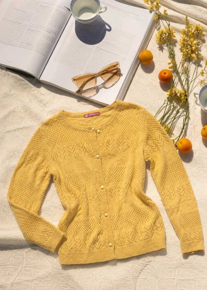 Charming Yellow Knitted Cardigan