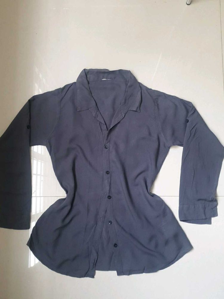 Chic Dark Gray Button-Down Shirt