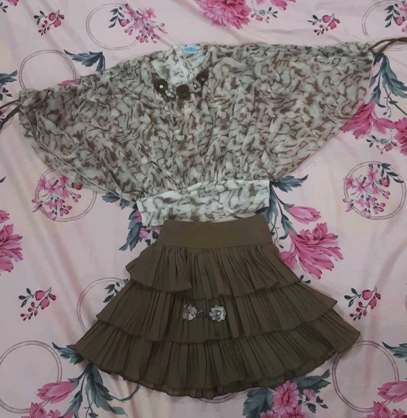 Chic Ruffled Skirt and Printed Top Set