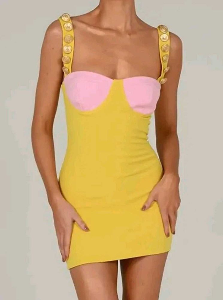 Embellished shoulder strap yellow bodycon dress