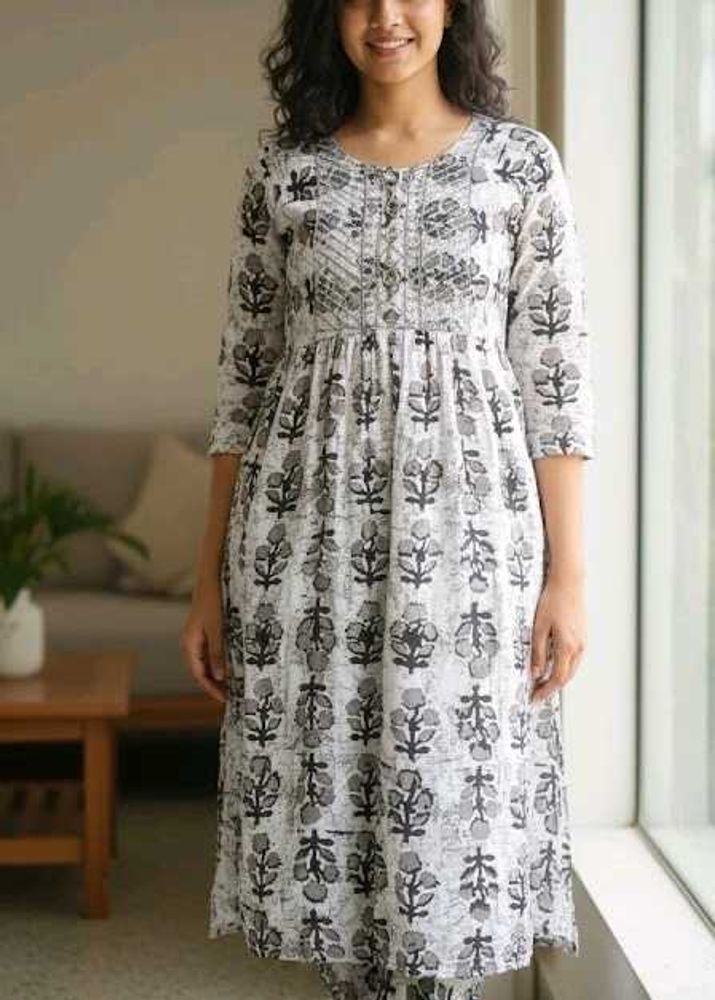 Elegant Floral Print Kurta Set