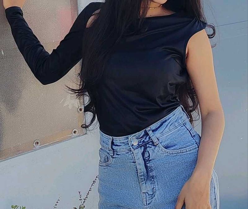 Chic Black One-Shoulder Top