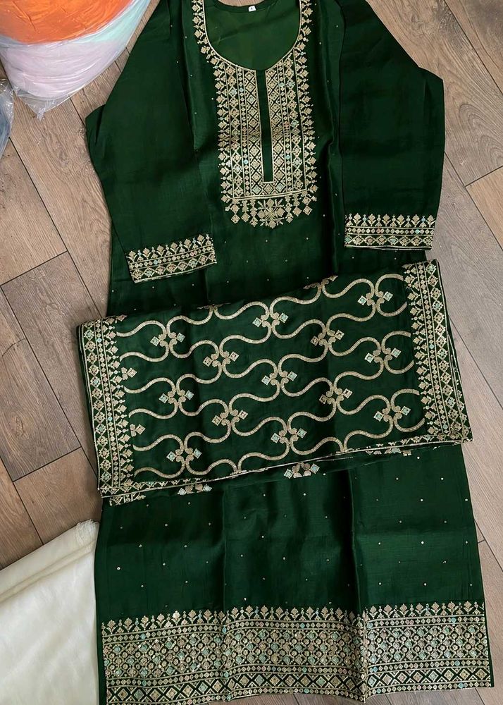 Emerald Green Embroidered Kurta dupatta
