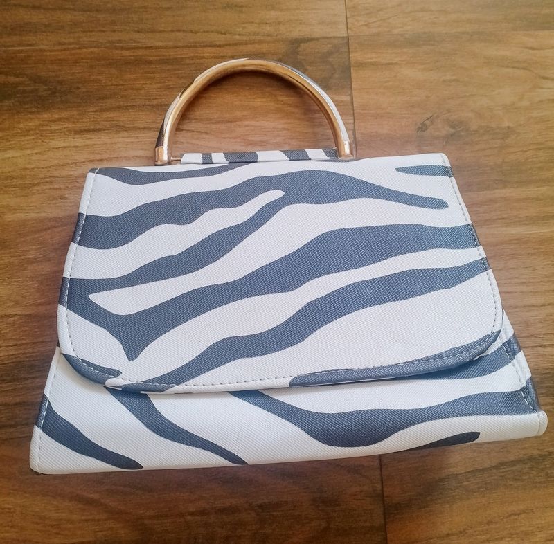 B&amp;W Handbag