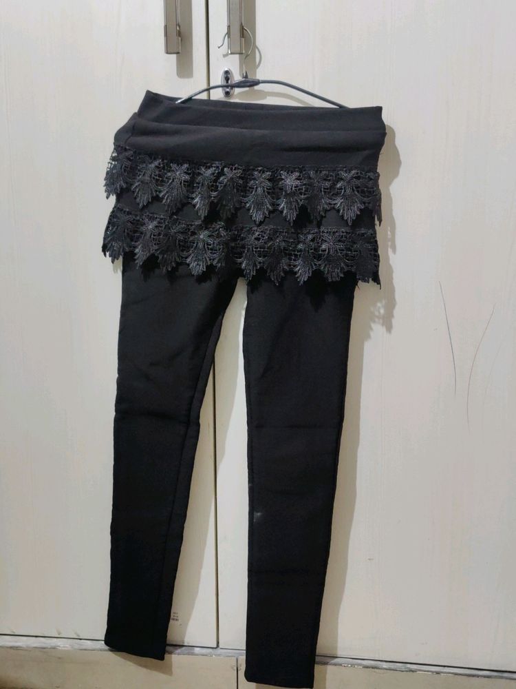pant with frill