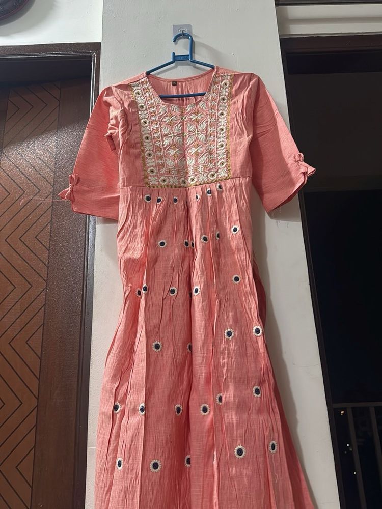 Elegant Peach Embroidered Kurta