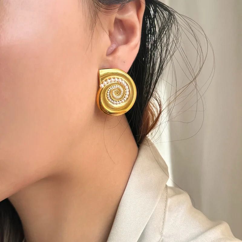 Pearly Shell 18K Gold Plated Anti Tarnish Earrings