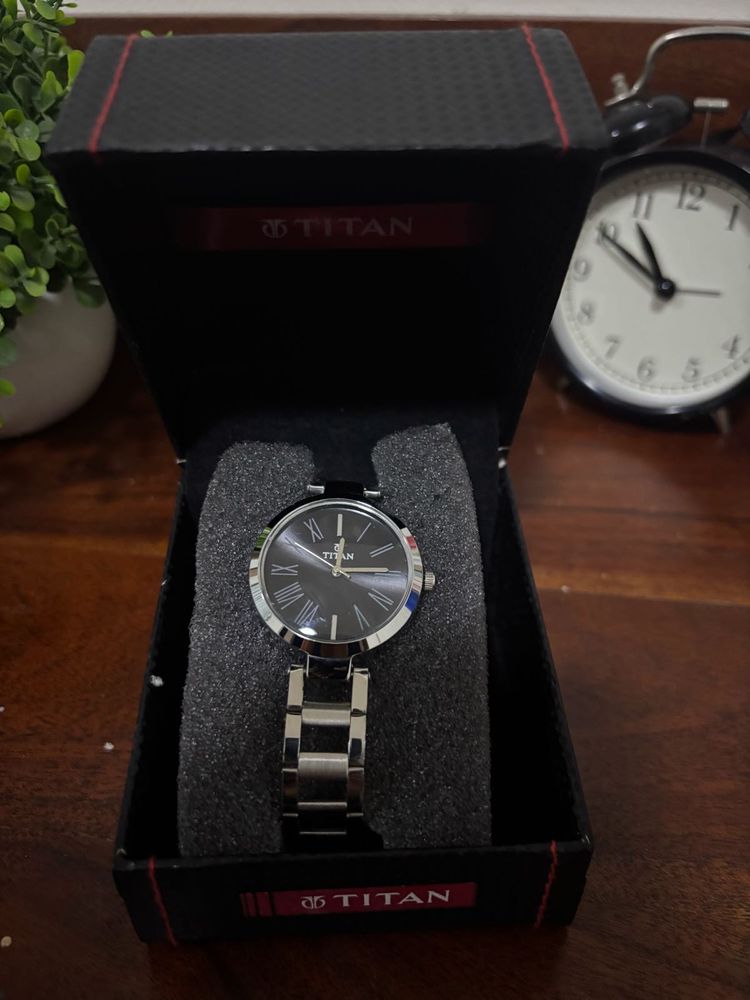 Offer 🔥Titan Watch For Girls ( Original)