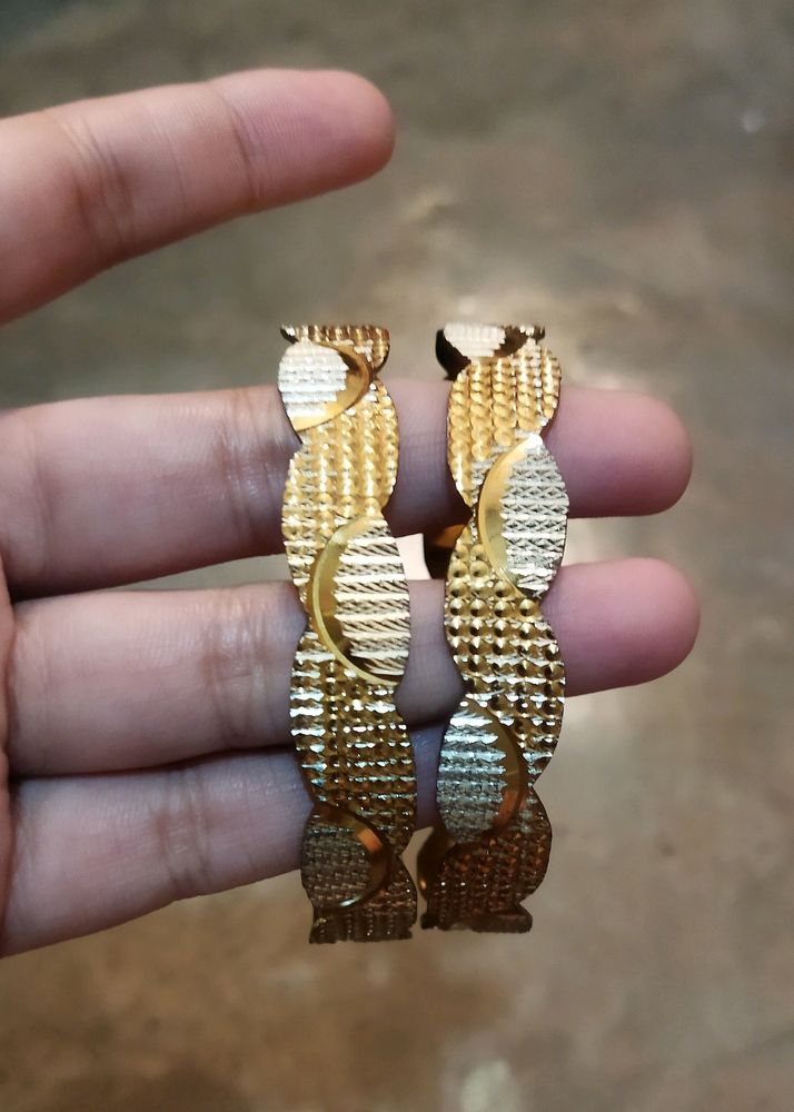 Bangles. Golden And White Bangles