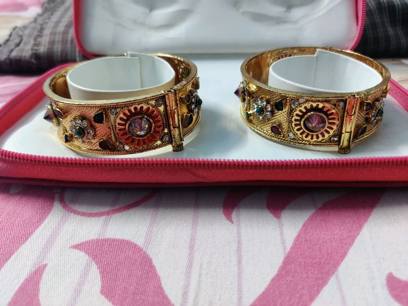 gold pleated kada set