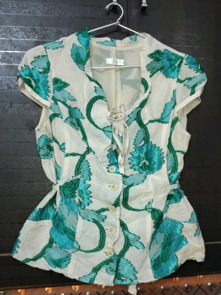 Chic Floral Print Blouse