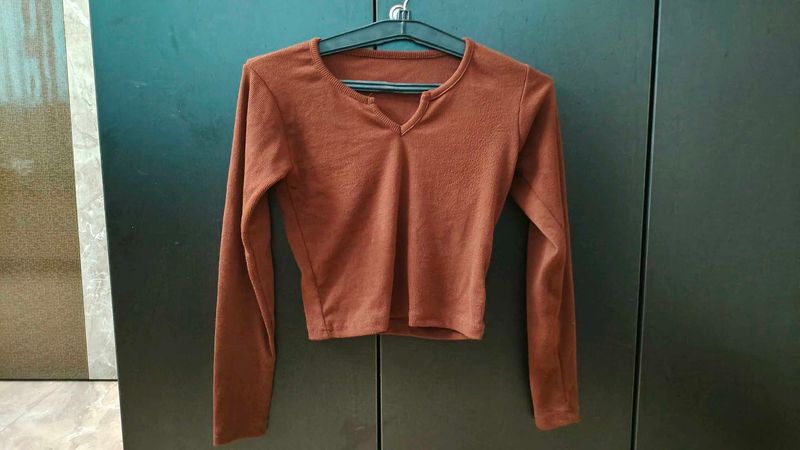 BROWN FITTED TOP 🤎