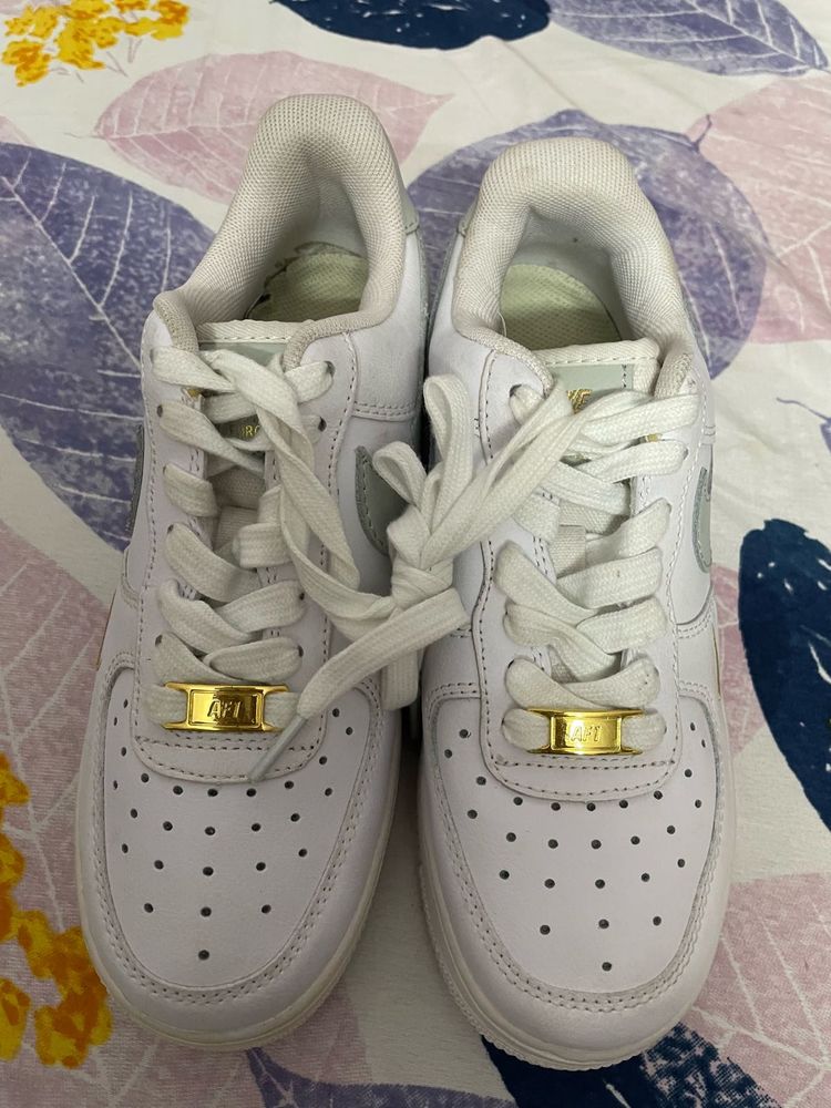 nike air sneakers