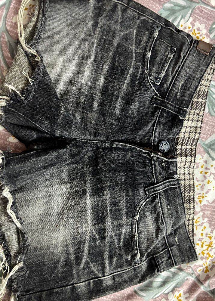 black wash denim mini shorts