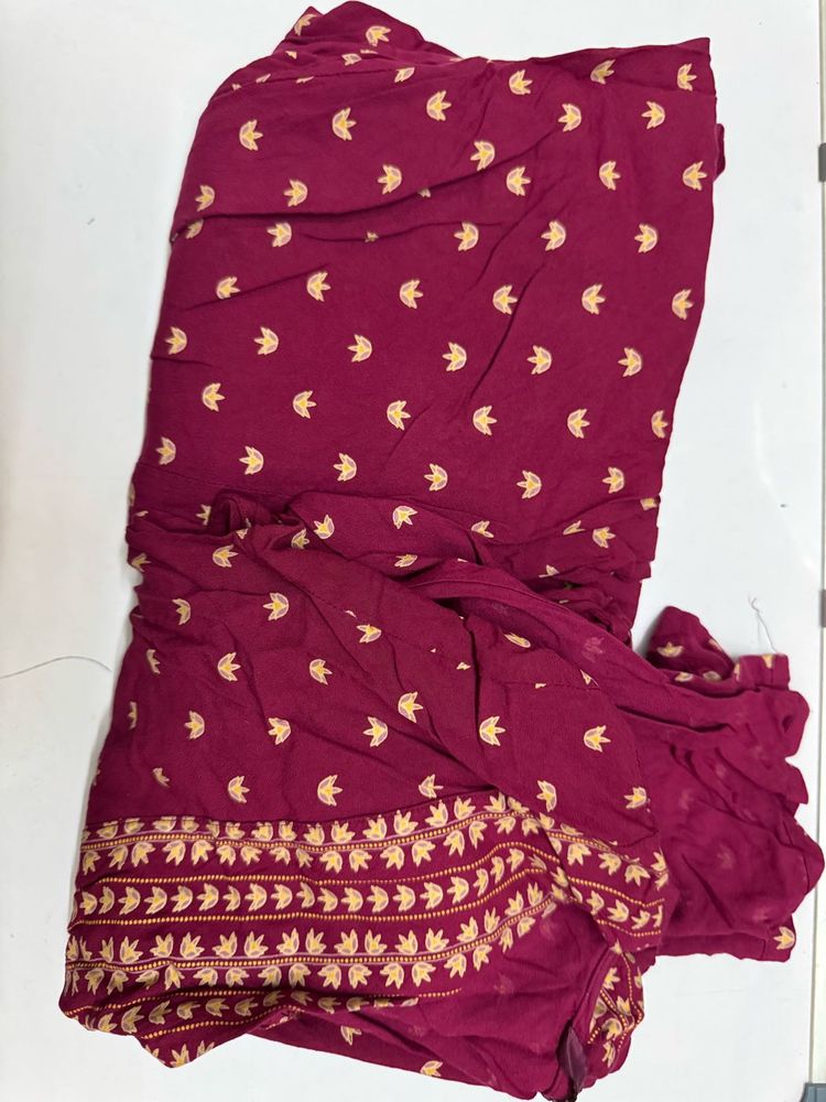 Saaki Kurta Pant Set