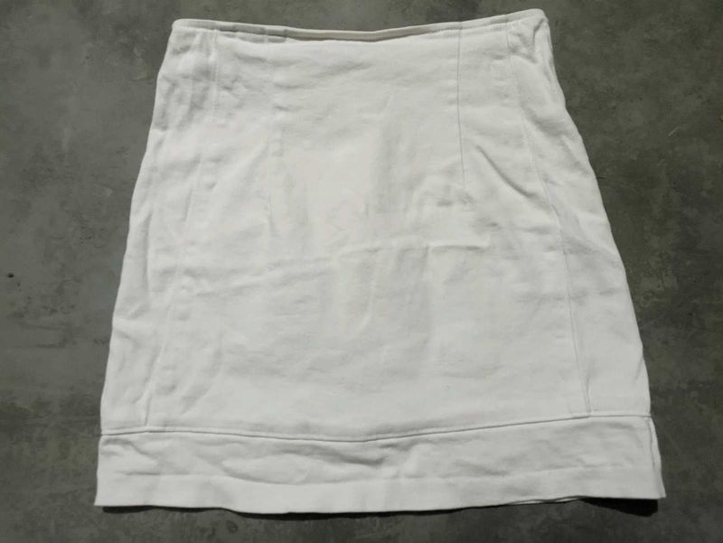 Classic White Mini Skirt