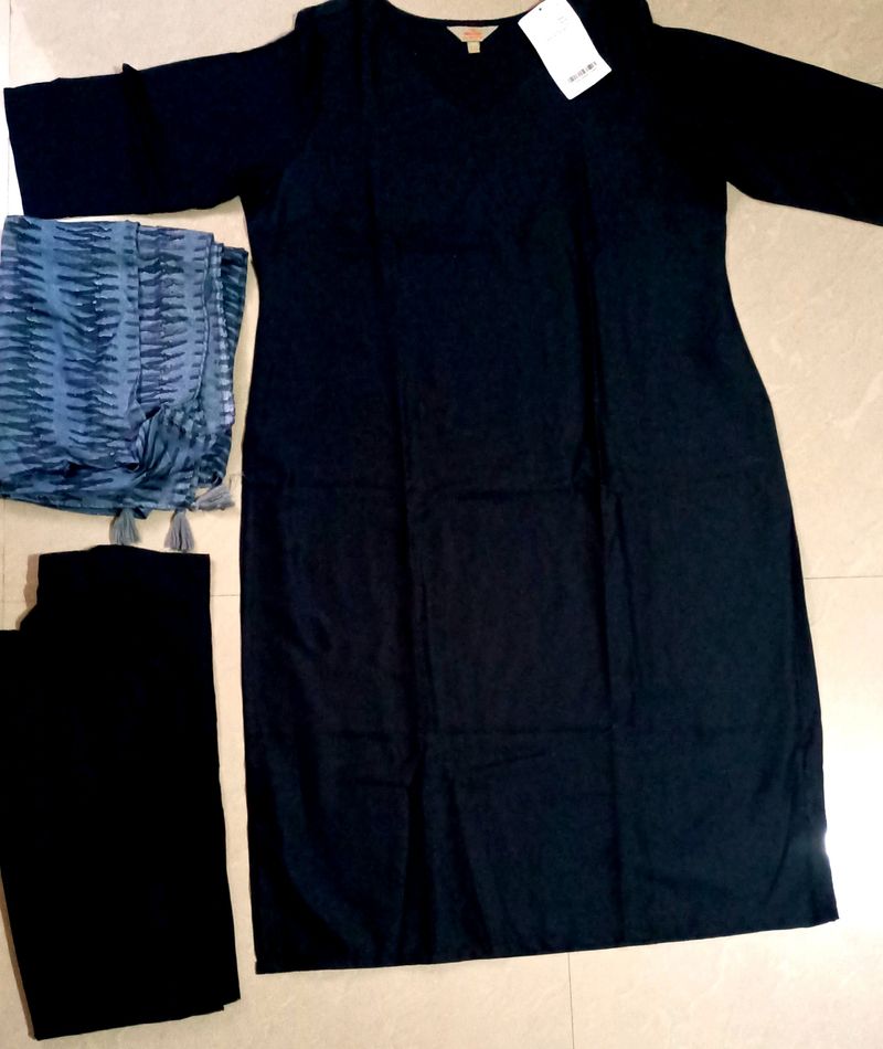 Black Dress 3 pc 🖤 Reyon Material