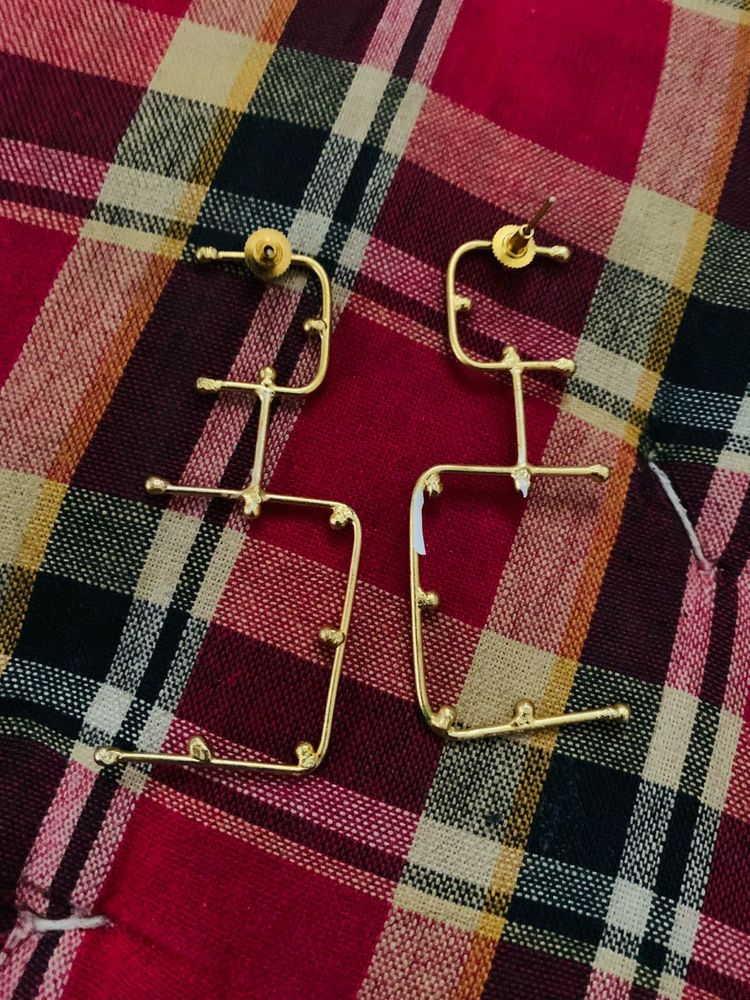 Unique Gold Toned Geometric Earrings