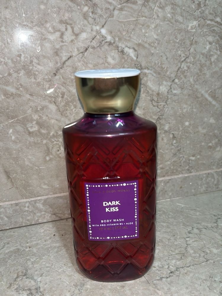 Bath &amp; Body Dark Kiss Wash