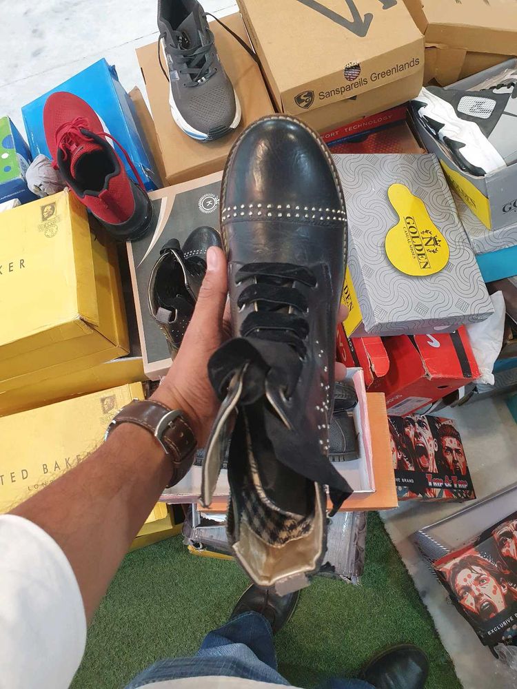 Pepe Jeans || Stylish Black Studded Lace-Up Boots