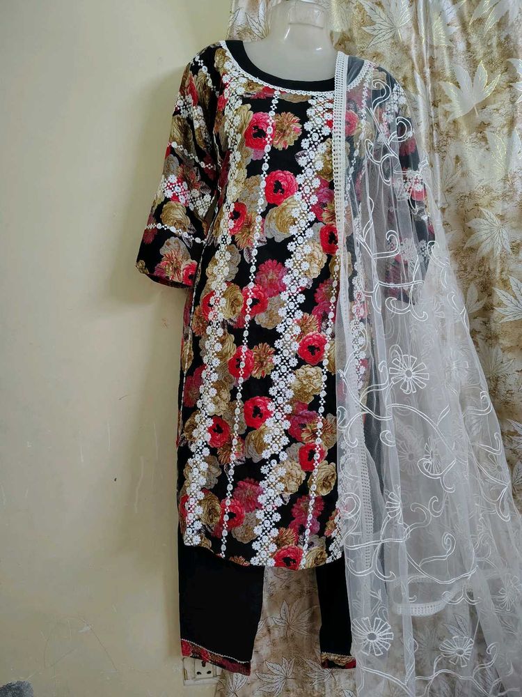 Floral Kurta Set Size 40 Beautiful Net Dupatta