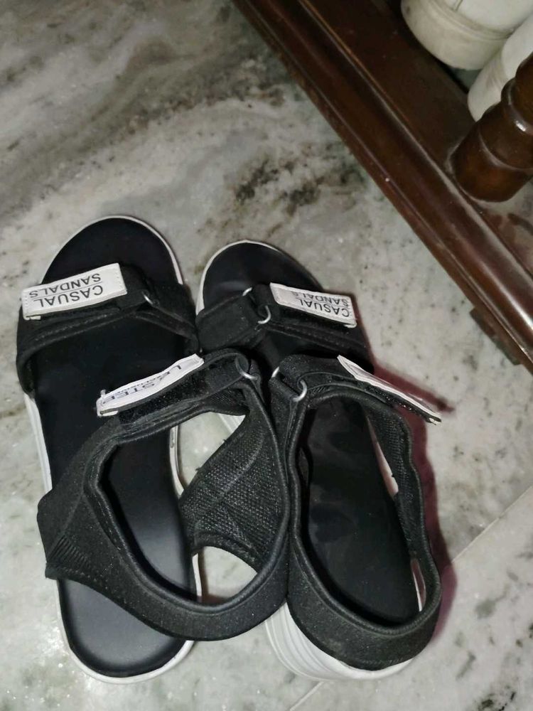 Stylish Black Casual Sandals