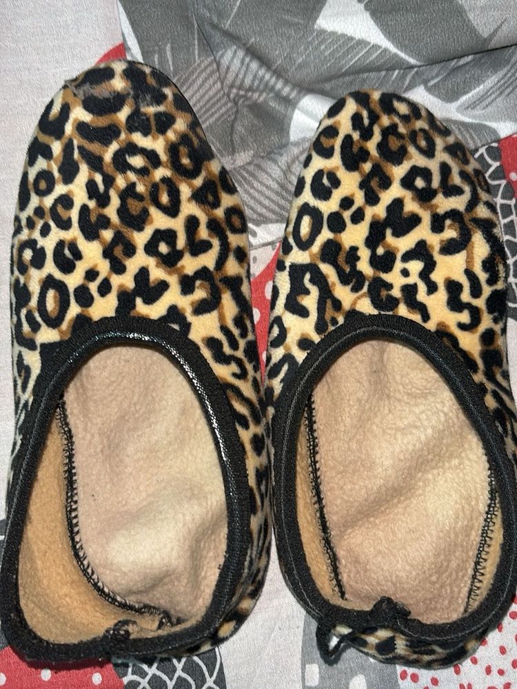 Cozy Leopard Print Socks