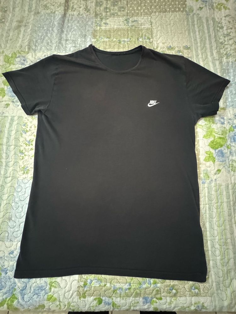 Nike Black T-Shirt