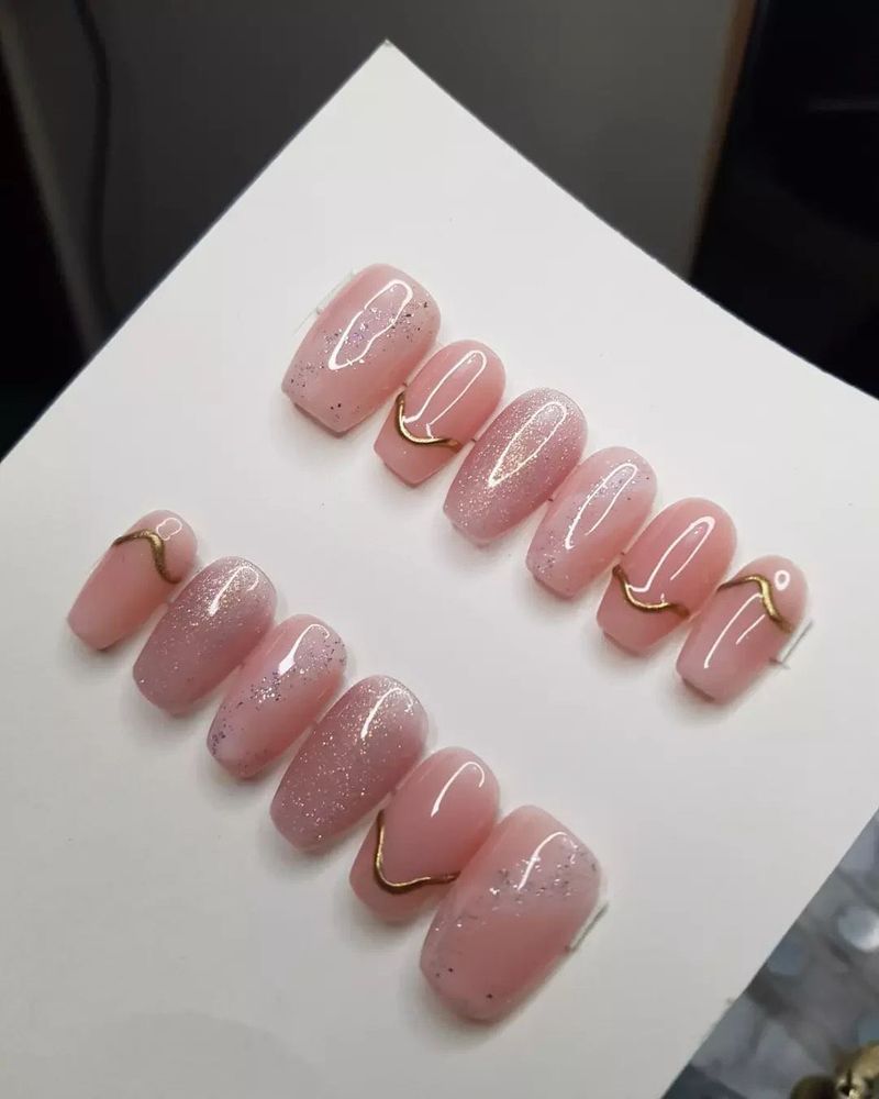 Elegant Pink Glitter Press-On Nails