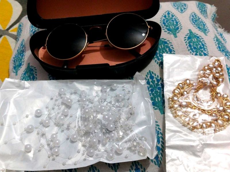 Round Sunglasses &amp; Pearl Jewelry Set