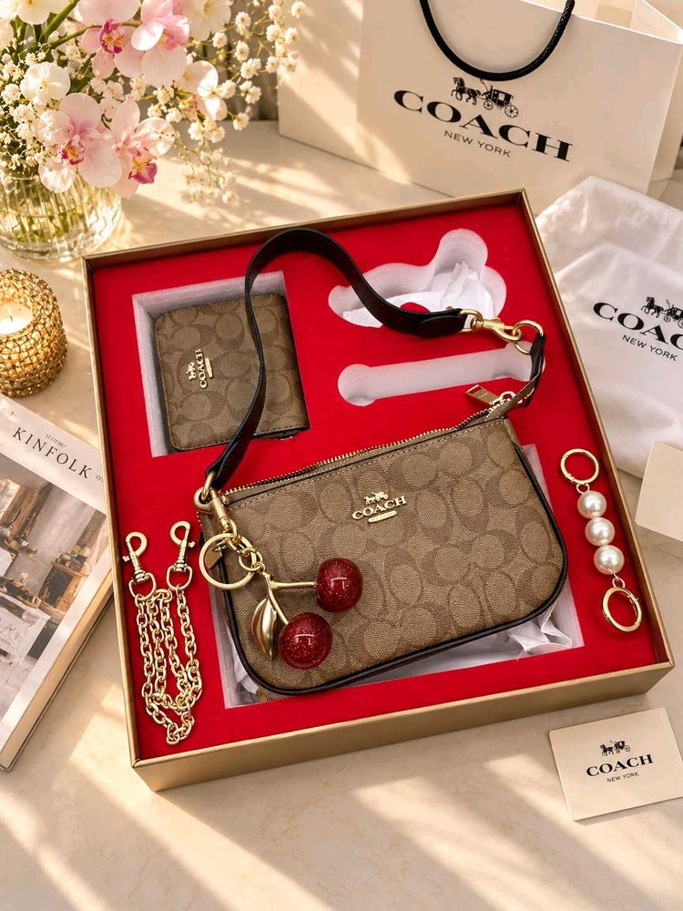 COACH*GIFT SET1) NOLITA 19 SHOULDER BAG2) MATCHING