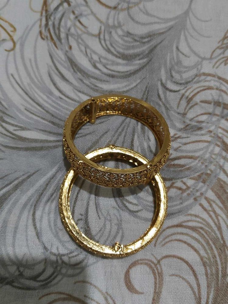 Elegant Gold Plated Bangles Set