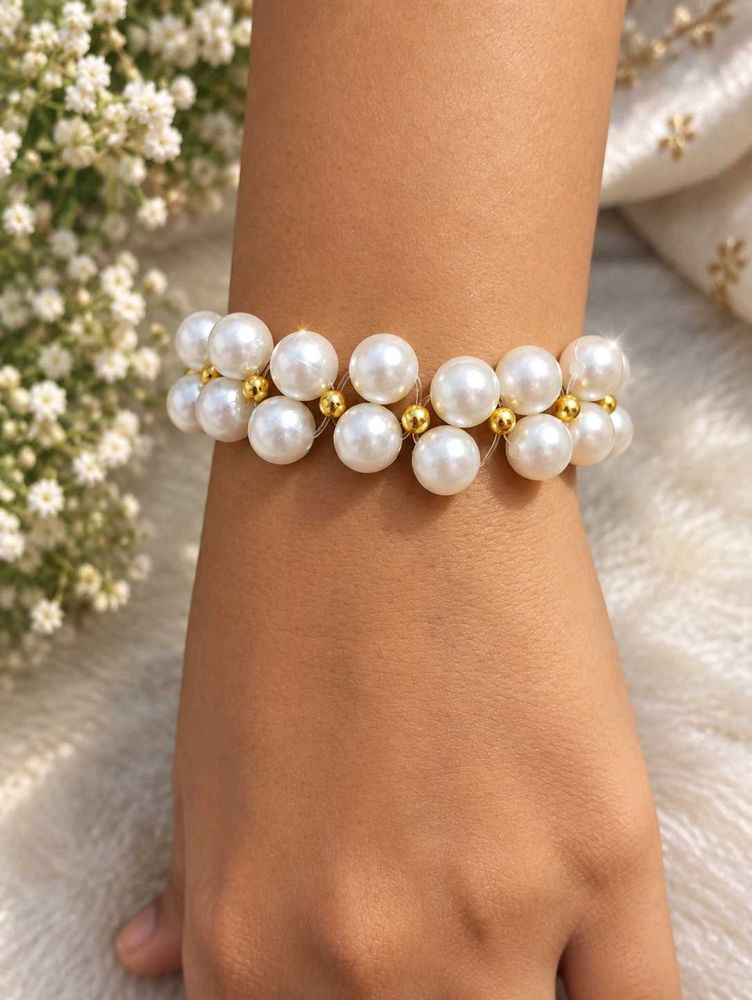 Elegant Pearl Bracelet