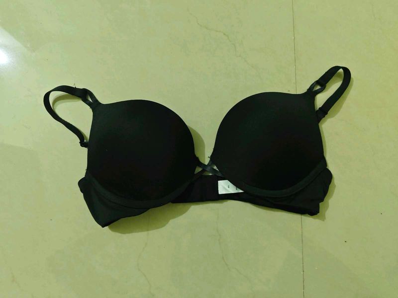 Push up-Classic Black Padded Bra