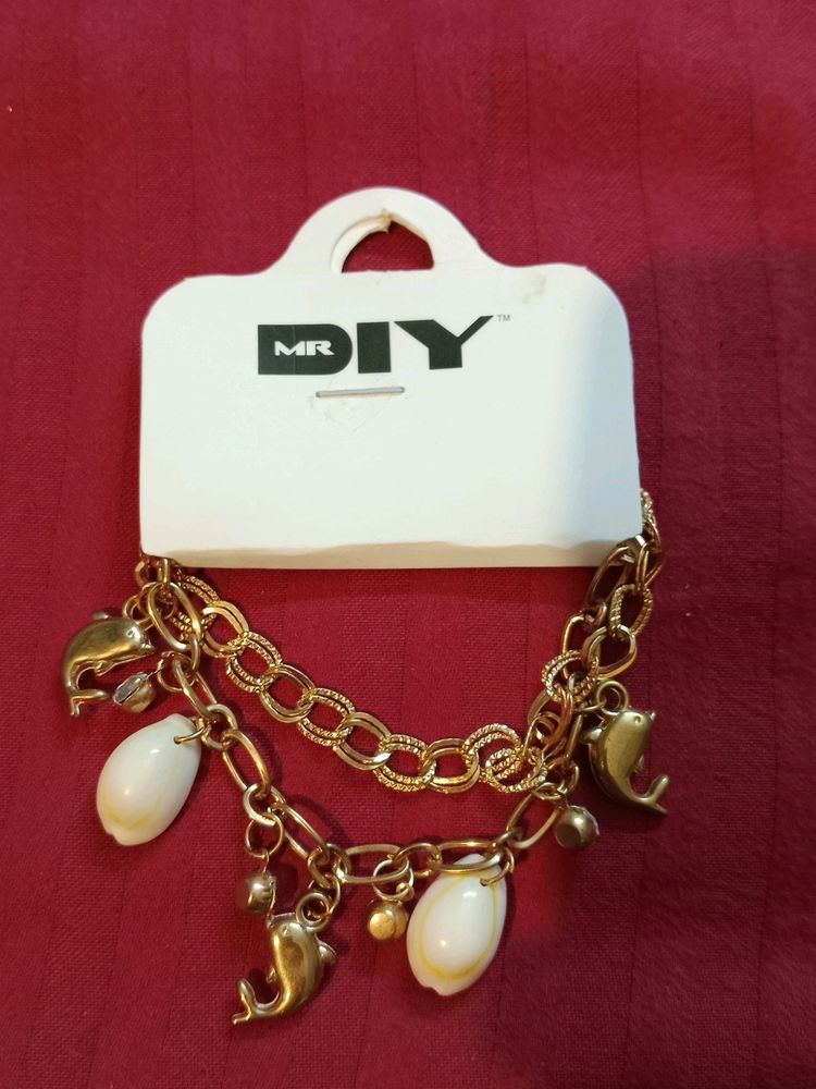 Cute Aesthetic Golden Charm Bracelet