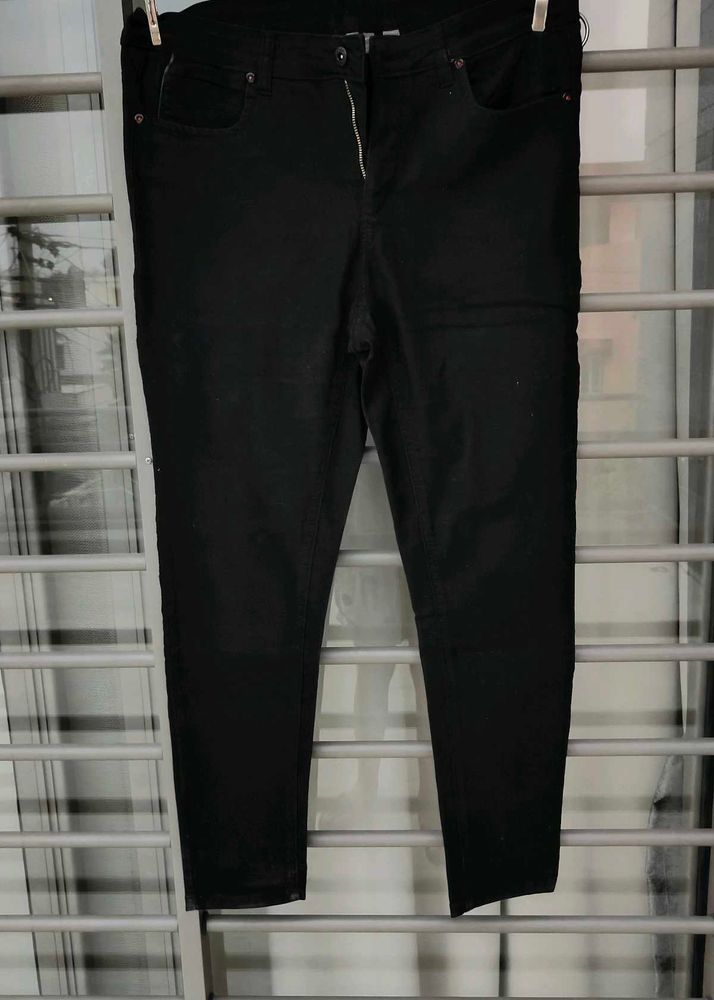 Classic Black Denim Jeans