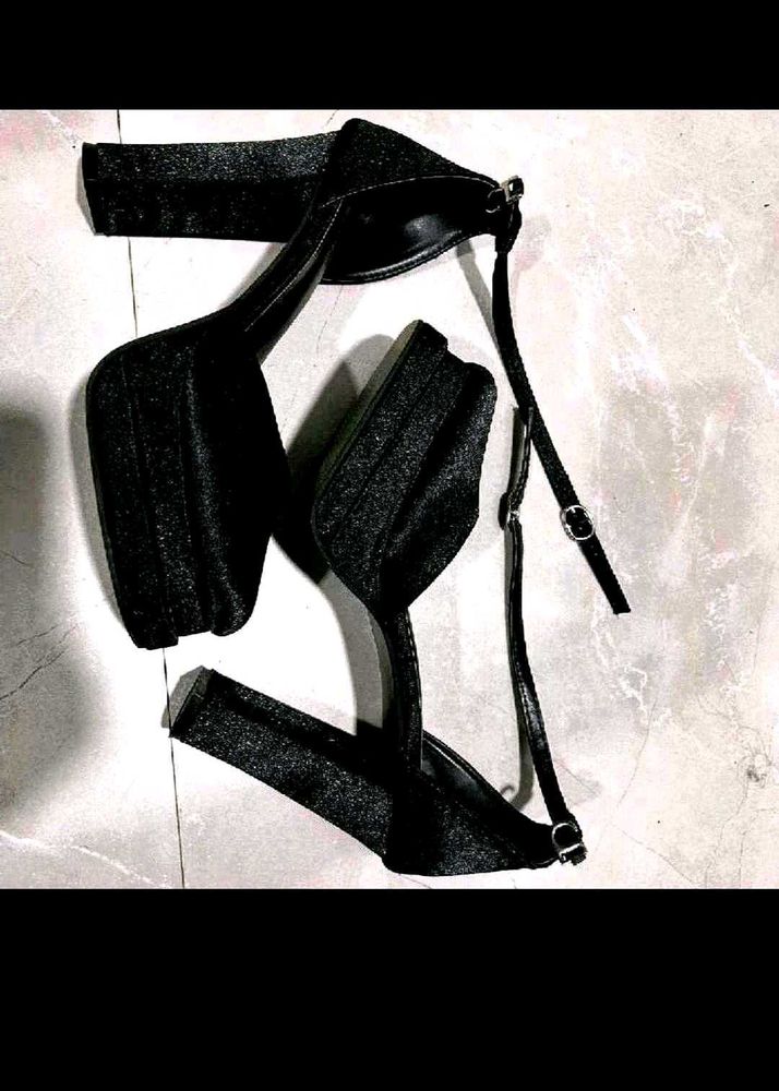 black  Platform Sandals