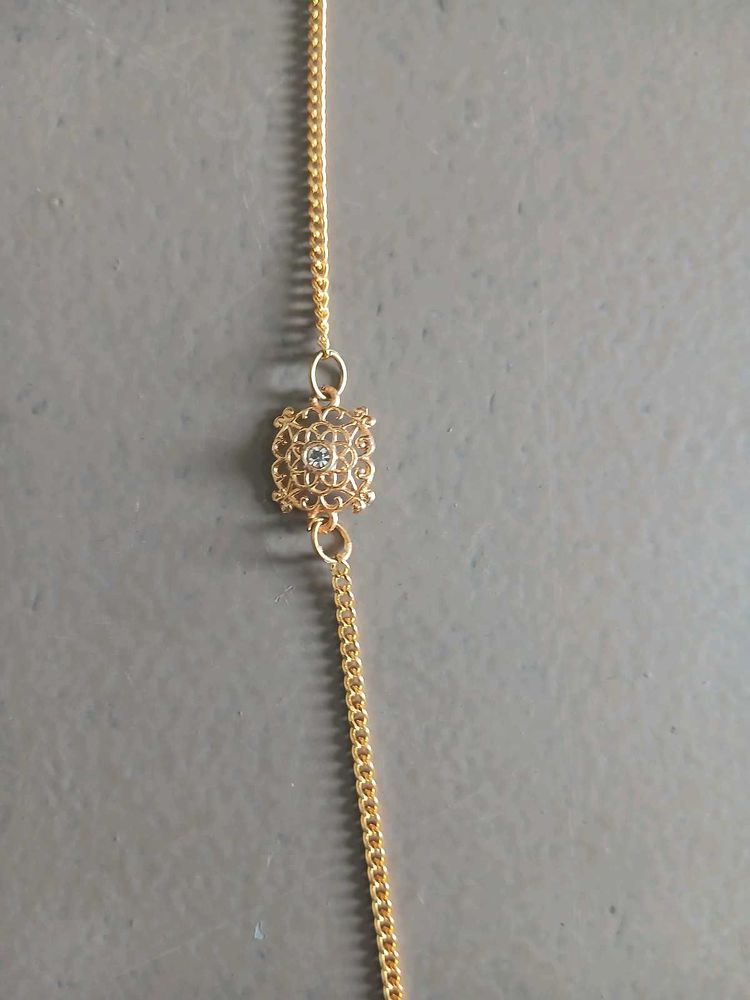 Elegant Gold Necklace