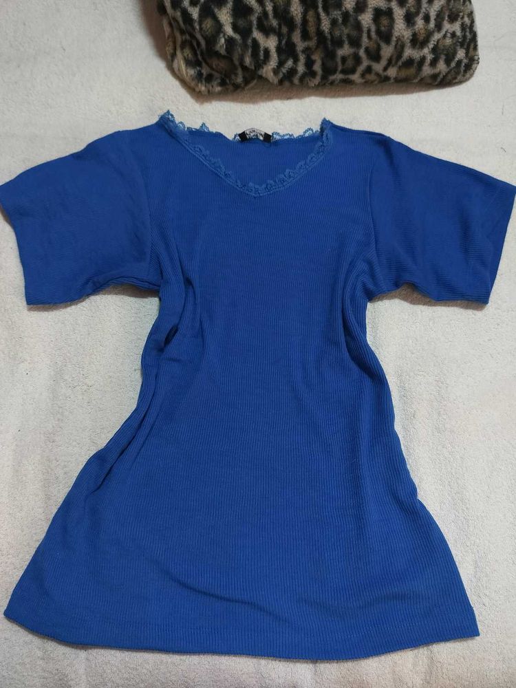 Royal Blue V-Neck T-Shirt with Lace Trim