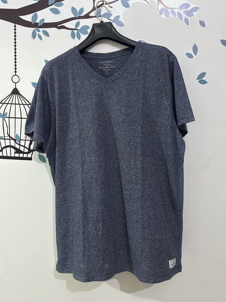 Men's V-Neck T-Shirt - Dark Grey (EUROPE)