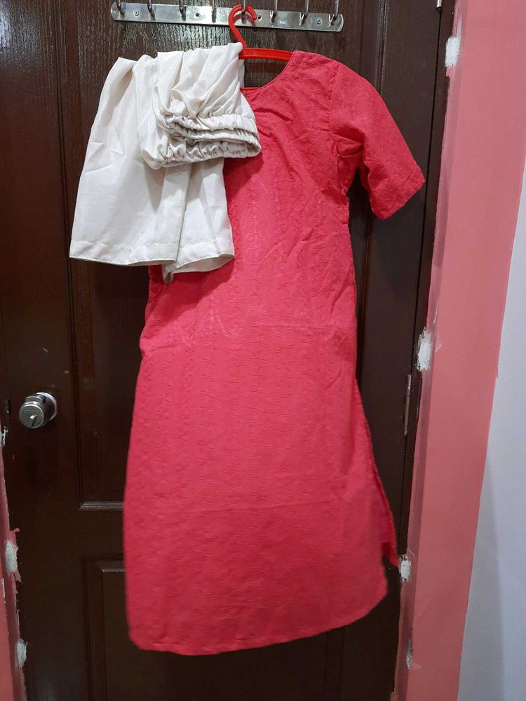 Chikenkari kurta with pant