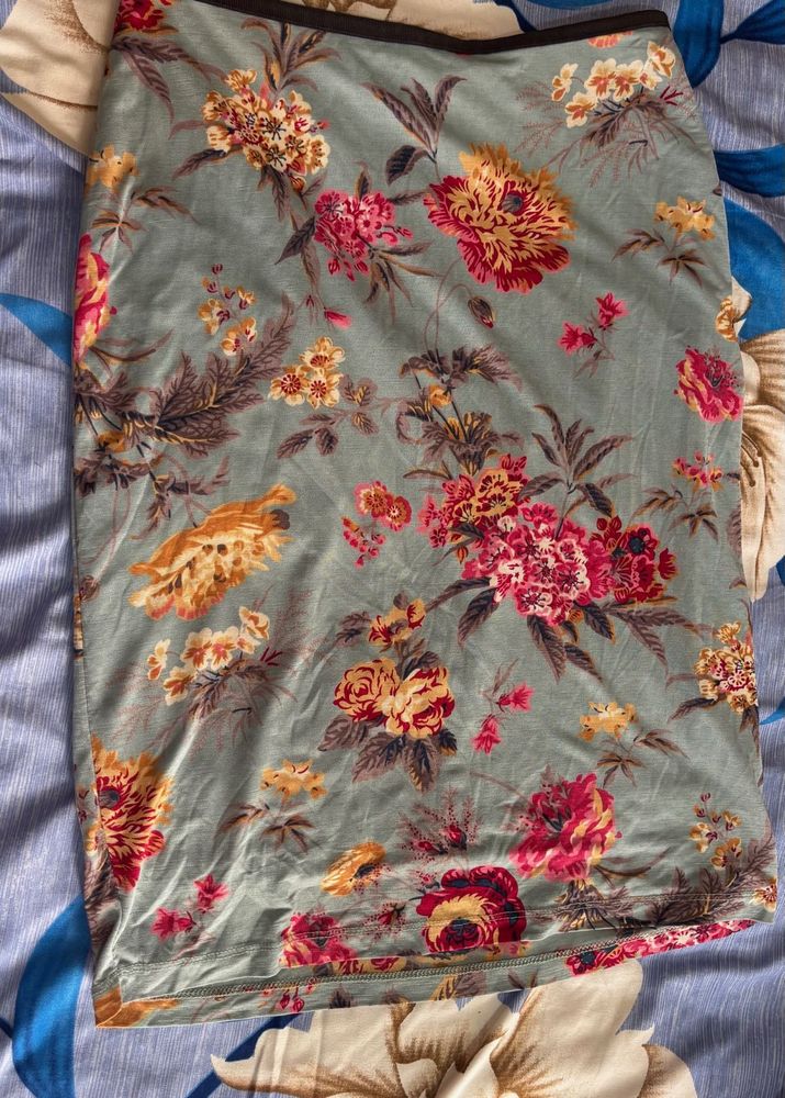 Floral Print Pencil Skirt