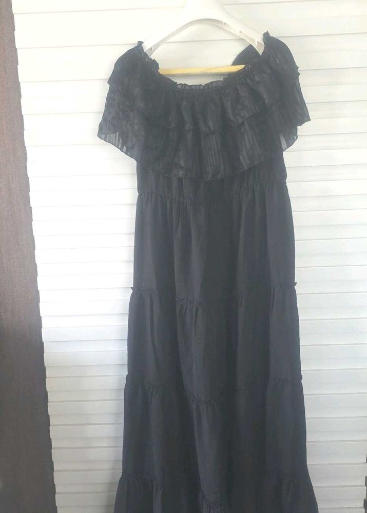 Black Ruffled Off-Shoulder Maxi Dress